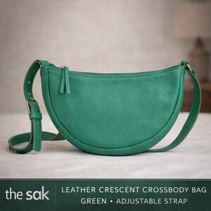 The Sak Green Leather Crescent Crossbody Bag Adjustable Strap